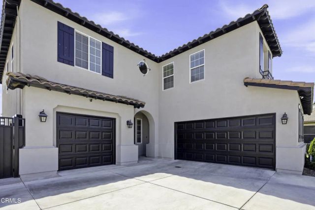 10109 Sharktooth Peak Drive, Bakersfield, CA 93311