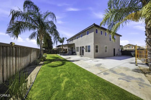10109 Sharktooth Peak Drive, Bakersfield, CA 93311