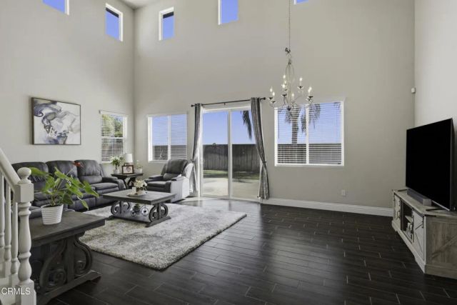 10109 Sharktooth Peak Drive, Bakersfield, CA 93311