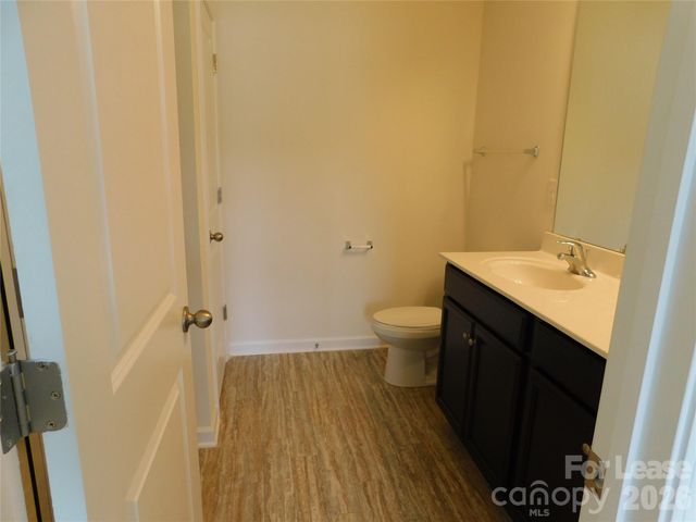 2626 Gingham Street, Charlotte, NC 28216