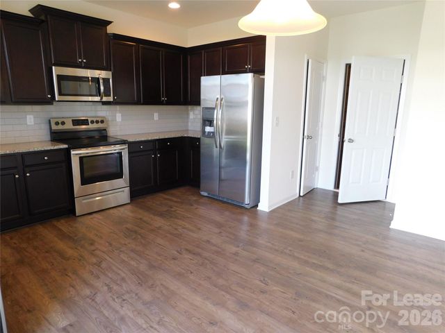 2626 Gingham Street, Charlotte, NC 28216