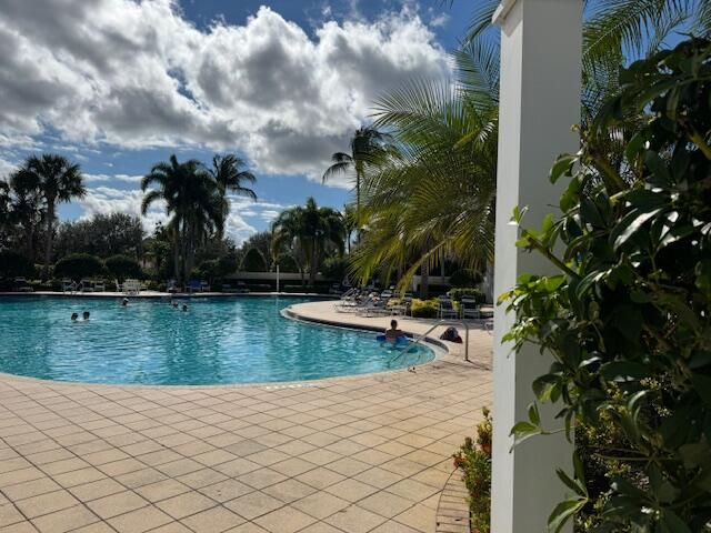 8019 Inagua Lane, Wellington, FL 33414