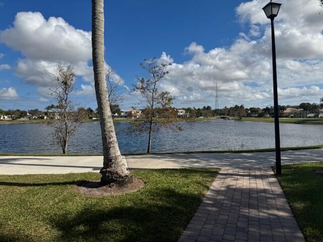 8019 Inagua Lane, Wellington, FL 33414