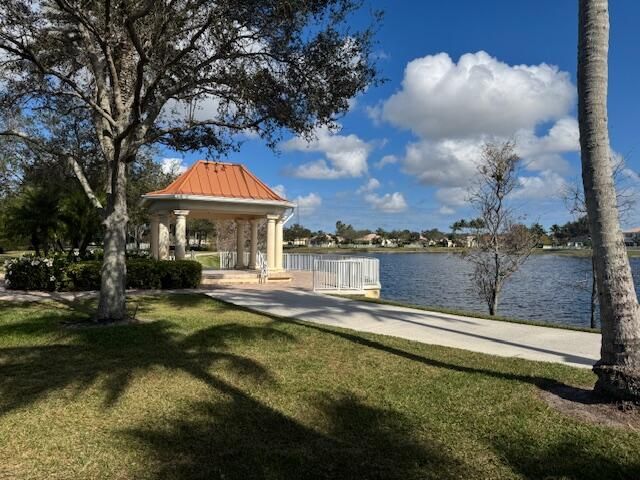 8019 Inagua Lane, Wellington, FL 33414