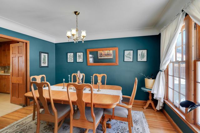 1979 Snelling Avenue N, Roseville, MN 55113