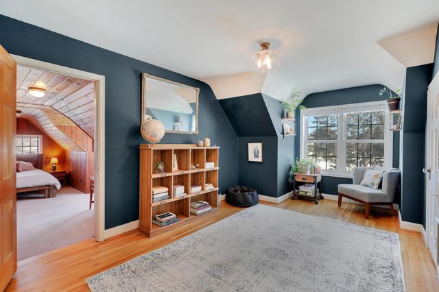 1979 Snelling Avenue N, Roseville, MN 55113