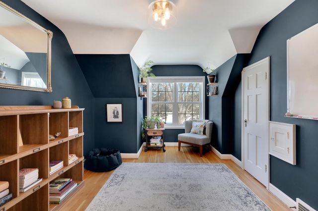 1979 Snelling Avenue N, Roseville, MN 55113