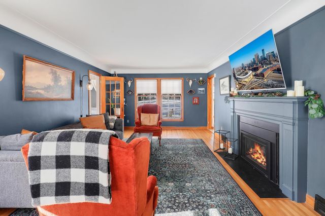 1979 Snelling Avenue N, Roseville, MN 55113