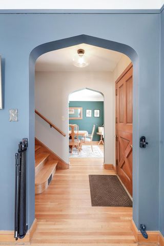 1979 Snelling Avenue N, Roseville, MN 55113