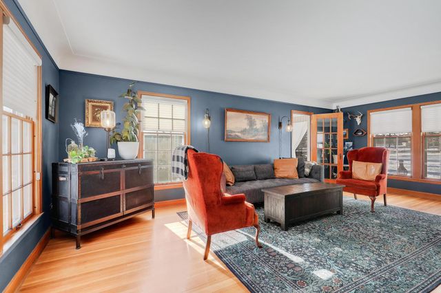 1979 Snelling Avenue N, Roseville, MN 55113