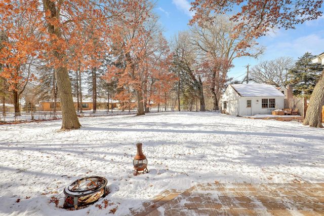 1979 Snelling Avenue N, Roseville, MN 55113