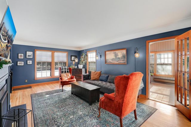 1979 Snelling Avenue N, Roseville, MN 55113