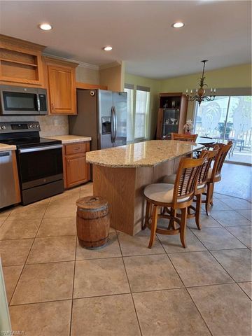 9777 Creekwood LN, Fort Myers, FL 33905