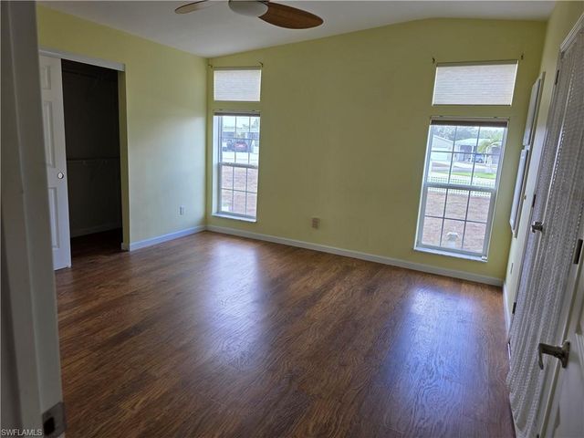 9777 Creekwood LN, Fort Myers, FL 33905