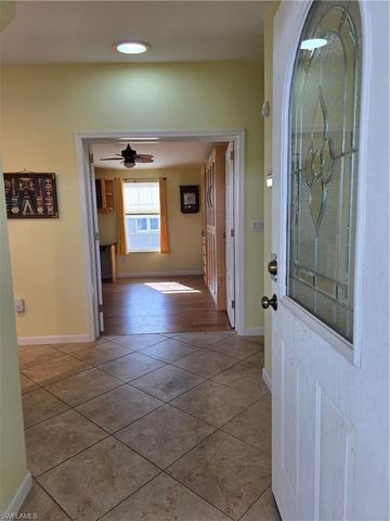 9777 Creekwood LN, Fort Myers, FL 33905