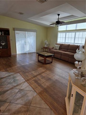 9777 Creekwood LN, Fort Myers, FL 33905