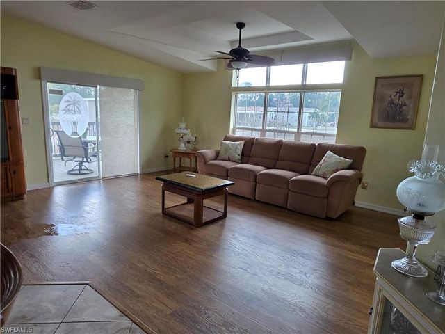 9777 Creekwood LN, Fort Myers, FL 33905