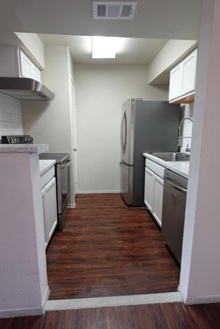 6001 Reims Road, Houston, TX 77036