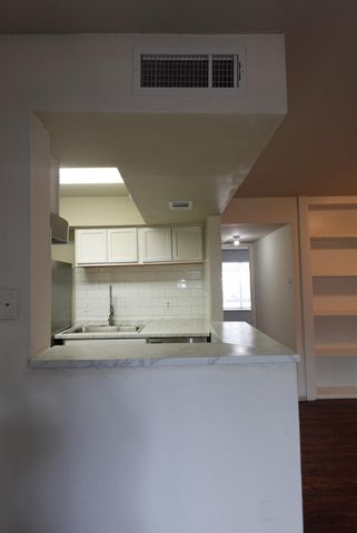 6001 Reims Road, Houston, TX 77036
