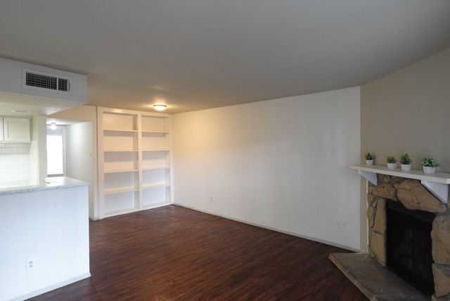 6001 Reims Road, Houston, TX 77036
