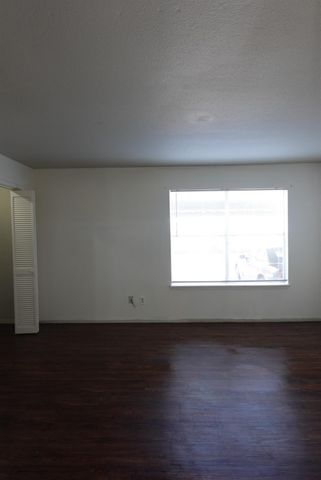 6001 Reims Road, Houston, TX 77036