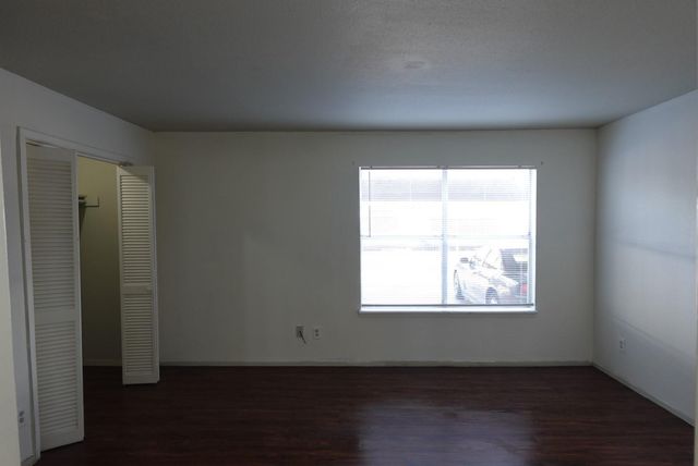 6001 Reims Road, Houston, TX 77036