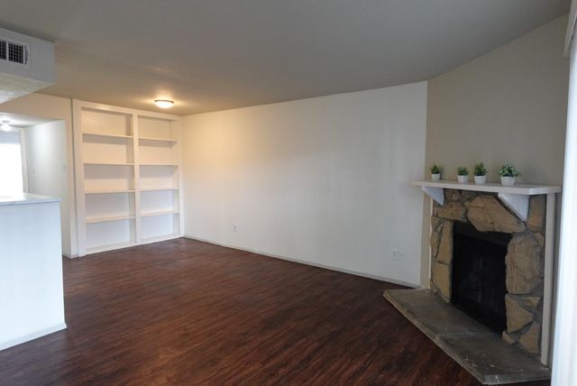 6001 Reims Road, Houston, TX 77036
