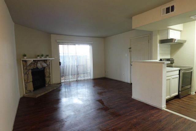 6001 Reims Road, Houston, TX 77036