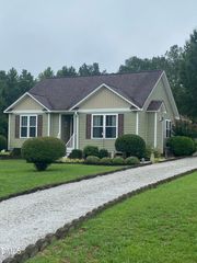 282 Vuncannon Drive, Fuquay Varina, NC 27526