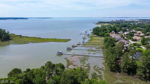5233 Rockport LNDG, Suffolk, VA 23435
