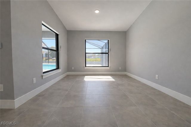 224 SE 13th TER, Cape Coral, FL 33990