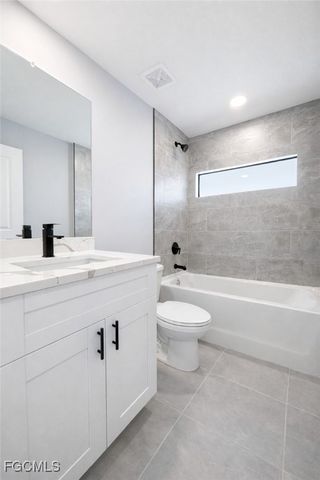 224 SE 13th TER, Cape Coral, FL 33990