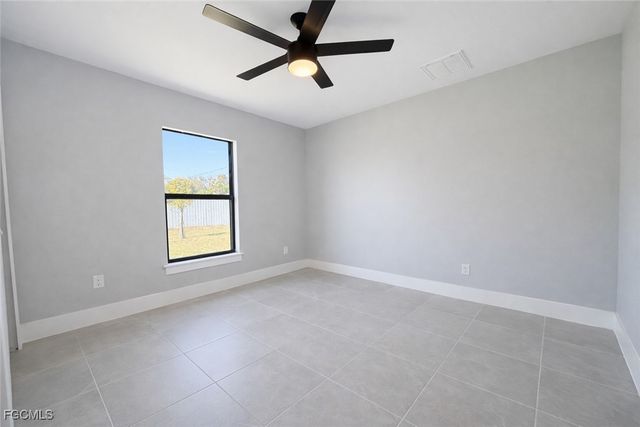 224 SE 13th TER, Cape Coral, FL 33990