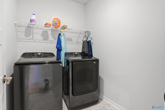 21651 Ginn Point Road, Athens, AL 35613