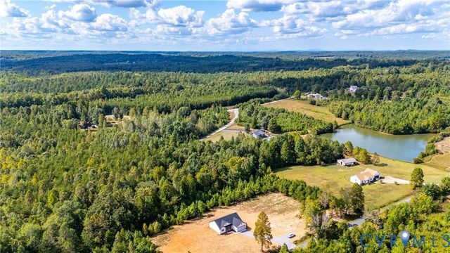 1373 Twenty Two Rd, Pamplin, VA 23958