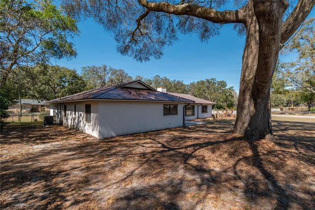 2055 SE 50TH TERRACE, Ocala, FL 34480