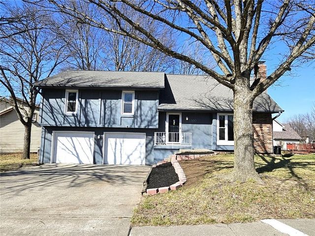 1300 NE 80th Street, Kansas City, MO 64118