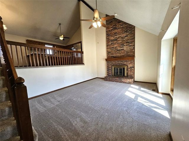 1300 NE 80th Street, Kansas City, MO 64118