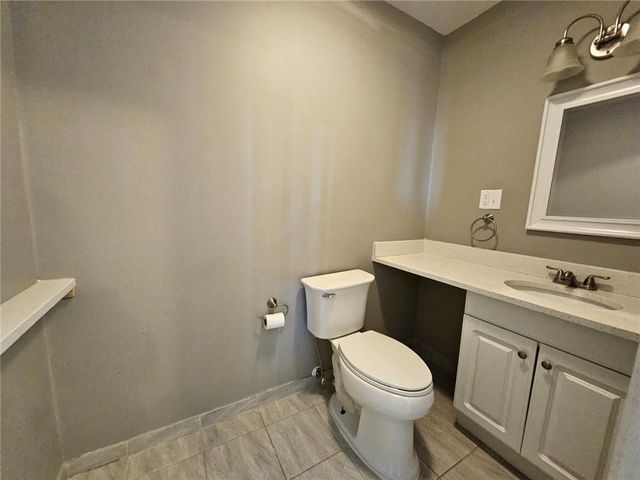 1300 NE 80th Street, Kansas City, MO 64118