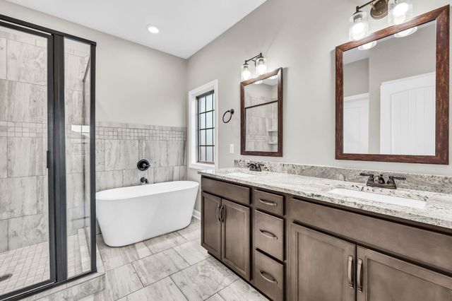 513 Dexter Dr, Clarksville, TN 37043