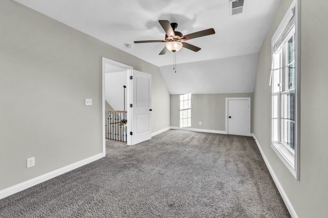 513 Dexter Dr, Clarksville, TN 37043