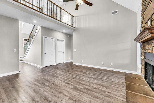 513 Dexter Dr, Clarksville, TN 37043