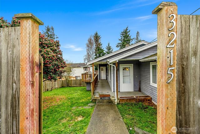 3215 19th Street, Everett, WA 98201