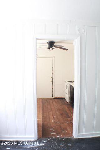 913 Lanier Avenue, Jackson, MS 39203