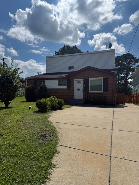 2403 14th Ave, N, Nashville, TN 37208