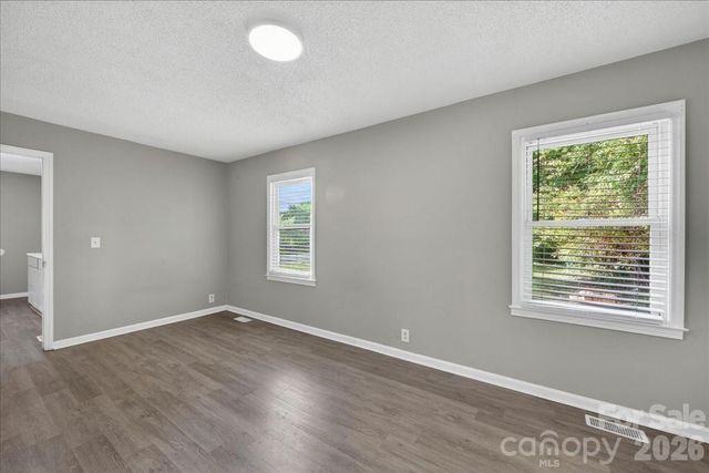 936 Holland Avenue, Charlotte, NC 28206