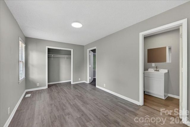 936 Holland Avenue, Charlotte, NC 28206