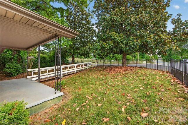 936 Holland Avenue, Charlotte, NC 28206
