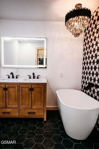 2401 Top View Circle, Sevierville, TN 37876