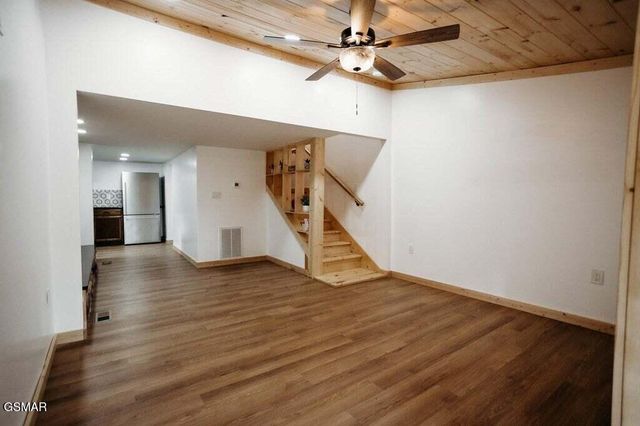 2401 Top View Circle, Sevierville, TN 37876